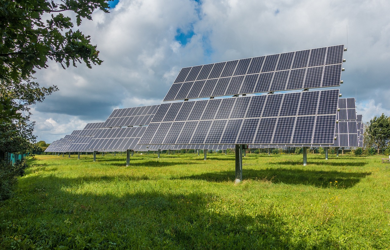 découvrez les avantages de l'énergie renouvelable pour un avenir durable. apprenez comment les énergies solaires, éoliennes et hydrauliques contribuent à réduire les émissions de carbone et à préserver notre planète.